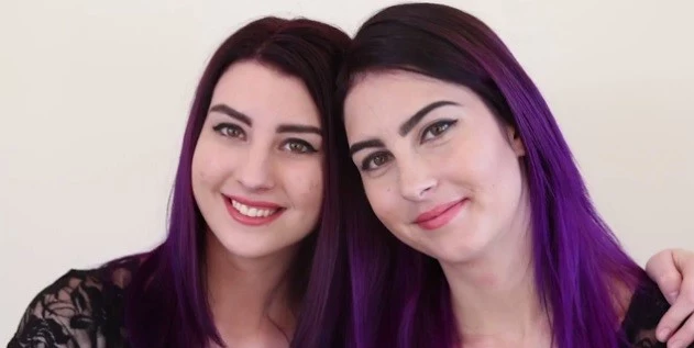 Courtesy of twinstrangers.net