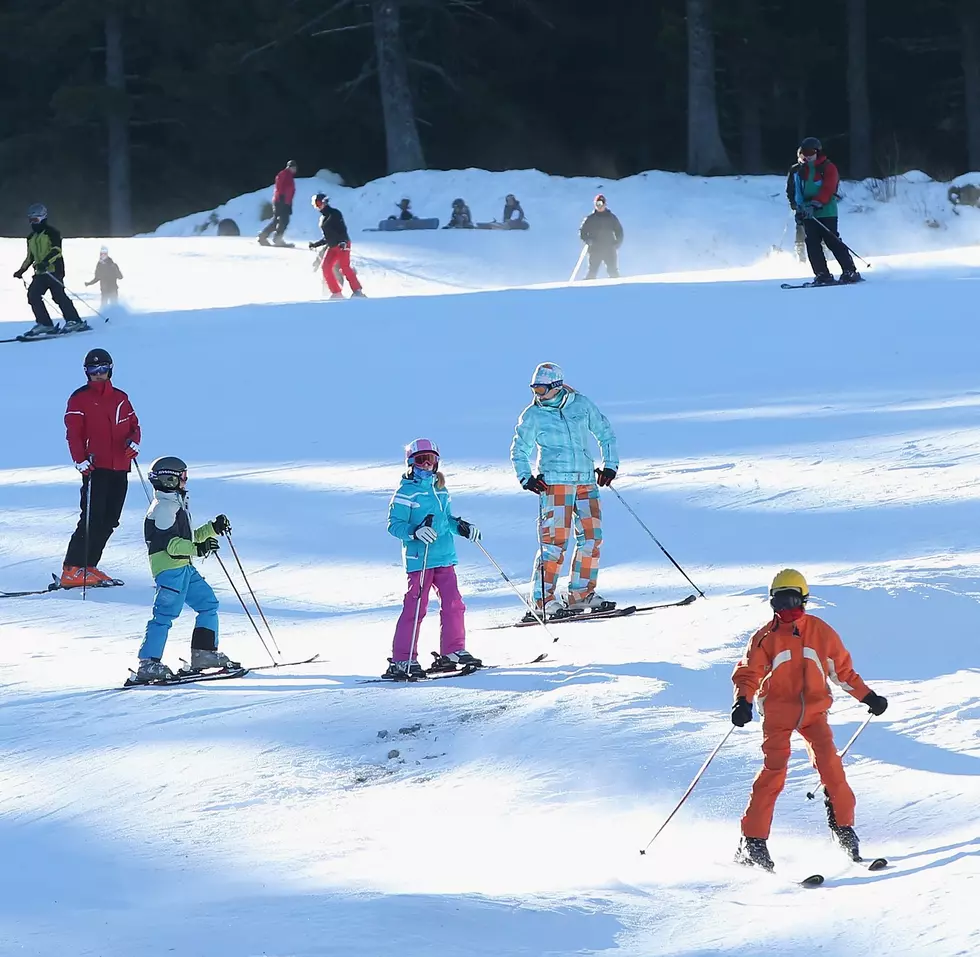 Top 10 Holiday Gifts for the Skier or Snowboarder in Your Life